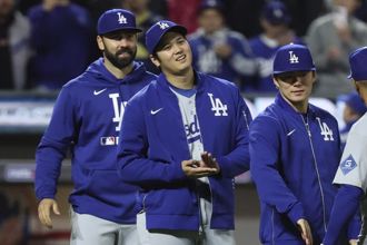 MLB》打到隔天凌晨！道奇冒雨苦鬥近6小時擊敗大都會