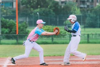 世壯運》雙北首長球場交鋒 慢速壘球台北9比3勝新北