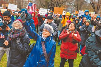 哈佛提告 拒政府干預學校治理