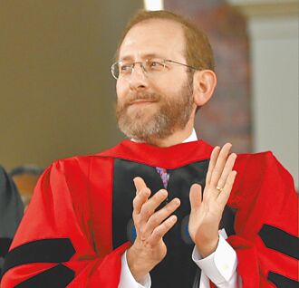 犹太裔校长贾伯 冷静抗川代言人