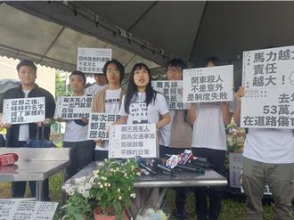 三峽車禍餘悸猶存 百人紙鶴悼念 疾呼交通改革