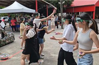 佳冬端午石戰王 水球攻城重現百年戰況