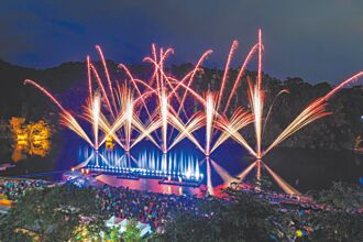 碧潭水舞季 水火同源视觉飨宴