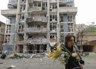 烏俄完成最大規模換俘 基輔再遭攻擊