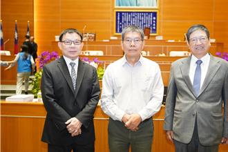 希望等垃圾车的景象消失 议员建议竹县试验定点收垃圾