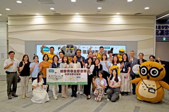 「閱讀全壘打」邁入第十年 全年度贈送17,500張棒、籃球票