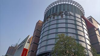 台中新光三越 員工促復業