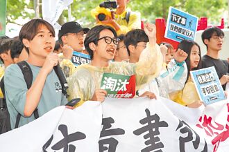駕駛回訓、換照 民團上街提3訴求