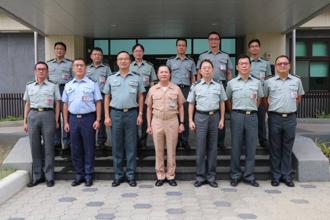 國防部常務次長黃佑民視導軍備局205廠 肯定研發貢獻