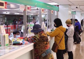 1800萬戶受影響！郵局金融卡提款上限改10萬 生效日曝