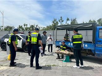台中首度漂流木防災演練 模擬颱風漂流木大量堆積阻塞港口