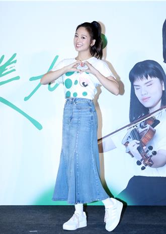 鬼鬼吳映潔被屎噴滿身　認當單親媽「一度崩潰」