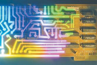 光通讯升级 智邦、波若威有戏