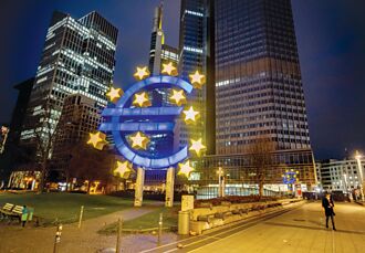 歐股調高本益比可期 逢低布局