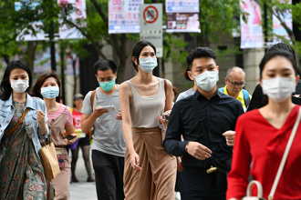 新冠狂燒「傳播力增3倍」 醫示警3族群風險高 