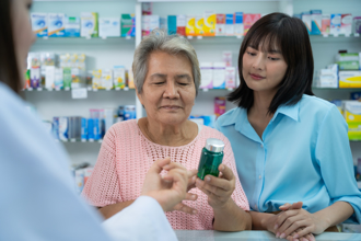陸重拳整治「坑老騙老」！鎖定藥品、保健品虛假宣傳