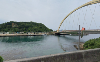 基隆八尺門漁港驚現女浮屍   死因不明身分成謎　