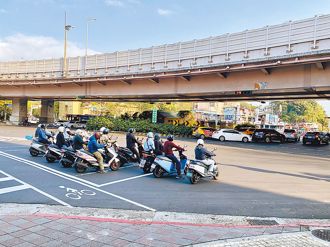 北市交通死傷人數較同期下降 擬辦高齡汽車安全駕訓班