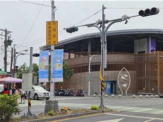 端午連假往小琉球遊客多 東港警提醒東琉碼頭科技執法