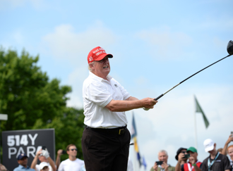 川普發搞笑照「高爾夫是危險的運動」