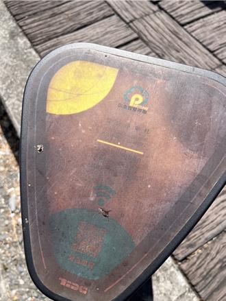 屏東智慧停車柱QR碼被曬壞 民眾不熟線上繳費 逾6萬筆帳單遭催繳