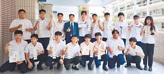 創校史紀錄 大榮中學電機47畢業生奪173證照