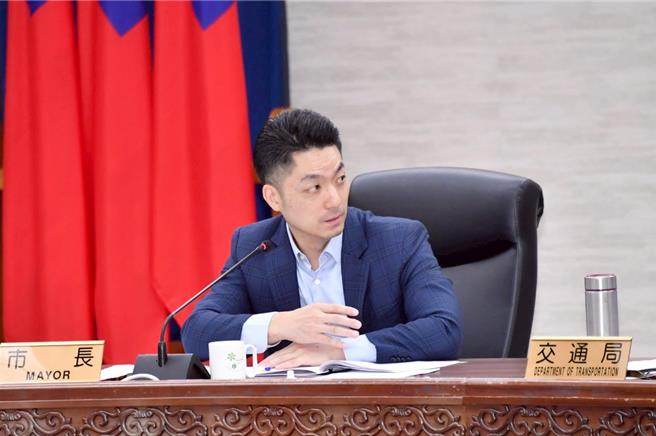 台北市政府28日舉辦道安會報，台北市1至4月交通事故死傷人數均較近3年下降，僅大同區死傷人數較同期增加。市長蔣萬安表示道安要繼續精進，因為「好事不出門、壞事傳千里」。（台北市政府提供／徐佑昇台北傳真）