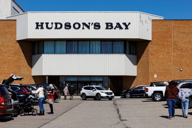 加拿大老牌百貨哈德遜灣將關閉所有門市。（圖／路透社）