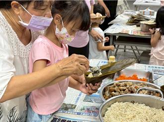 高雄火焰蟲幼兒園慶端午 童趣體驗客家包粽樂