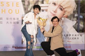 康康才歡慶結婚14周年 爆半夜跟玉女歌手深聊心事