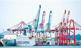 美關稅反覆 台經院：4月製造業景氣燈號續亮低迷黃藍燈