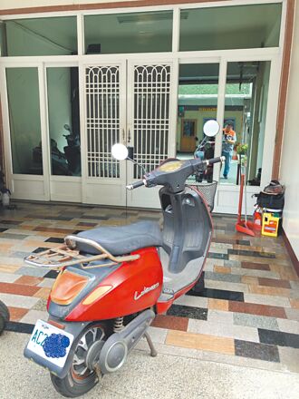 高齡者騎乘出門 微電車好選擇