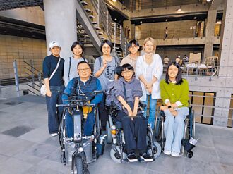 脊髓損傷基金會×實踐大學辦服裝秀