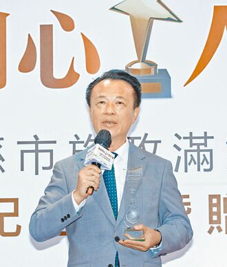 嘉县拚黄金10年 团队施政夺金