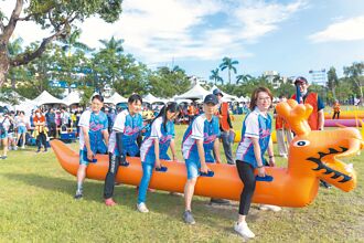 屏市龍舟競陸 全民熱血划草