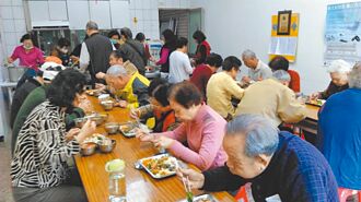新北偏鄉長者宮廟共餐 難請補助