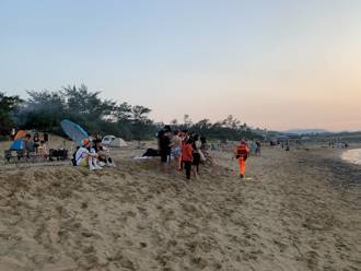 快訊》端午連假出事了！ 貢寮3外籍遊客遭浪沖走 1人失聯搜索中