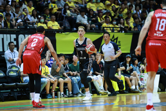 TPBL》林書豪率「九人軍團」擊潰戰神 季後賽首勝到手