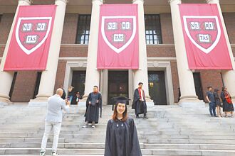 美將大力撤銷大陸留學生簽證