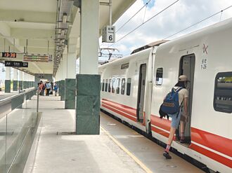 台鐵花東優惠挨轟敷衍 交長：尊重