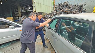 台中 警友供近百輛報廢車 員警砸窗訓練來真的