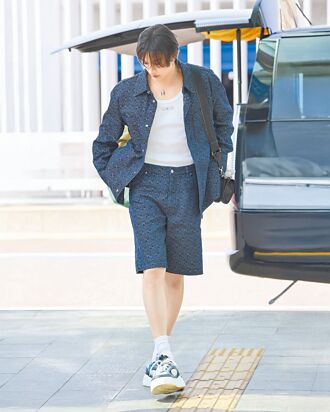 Stray Kids方灿教战机场穿搭