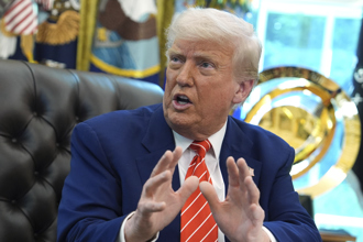 傳馬克宏遭老婆嗆「魯蛇滾開」 川普給6字驚人婚姻建議