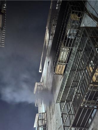 端午連假桃園中原夜市傳火警 濃煙狂竄 幸無人受困