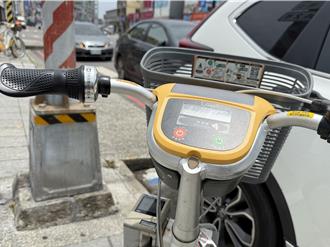 高雄YouBike螢幕模糊難掃碼 民眾借還車超卡 業者回應了