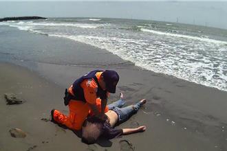 苗栗天水園驚見男子溺水　海巡即刻救援「救回一命」