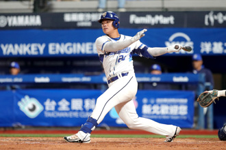 影》申皓瑋跑壘「中蛋」痛倒退場！悍將連2天折損外野主力