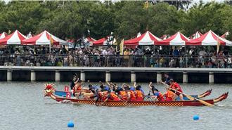 金門龍舟賽登場 參賽人數創紀錄 千人齊聚雙鯉湖慶端午
