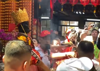 淡水大拜拜！ 「落鼻師」過香爐差點仆街 引爆廟方人員驚呼