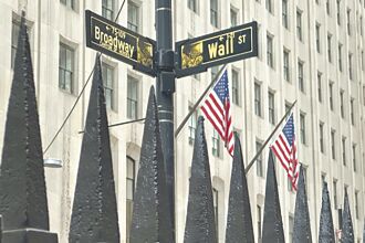 丁学文专栏》华尔街与川普动盪的相生相克